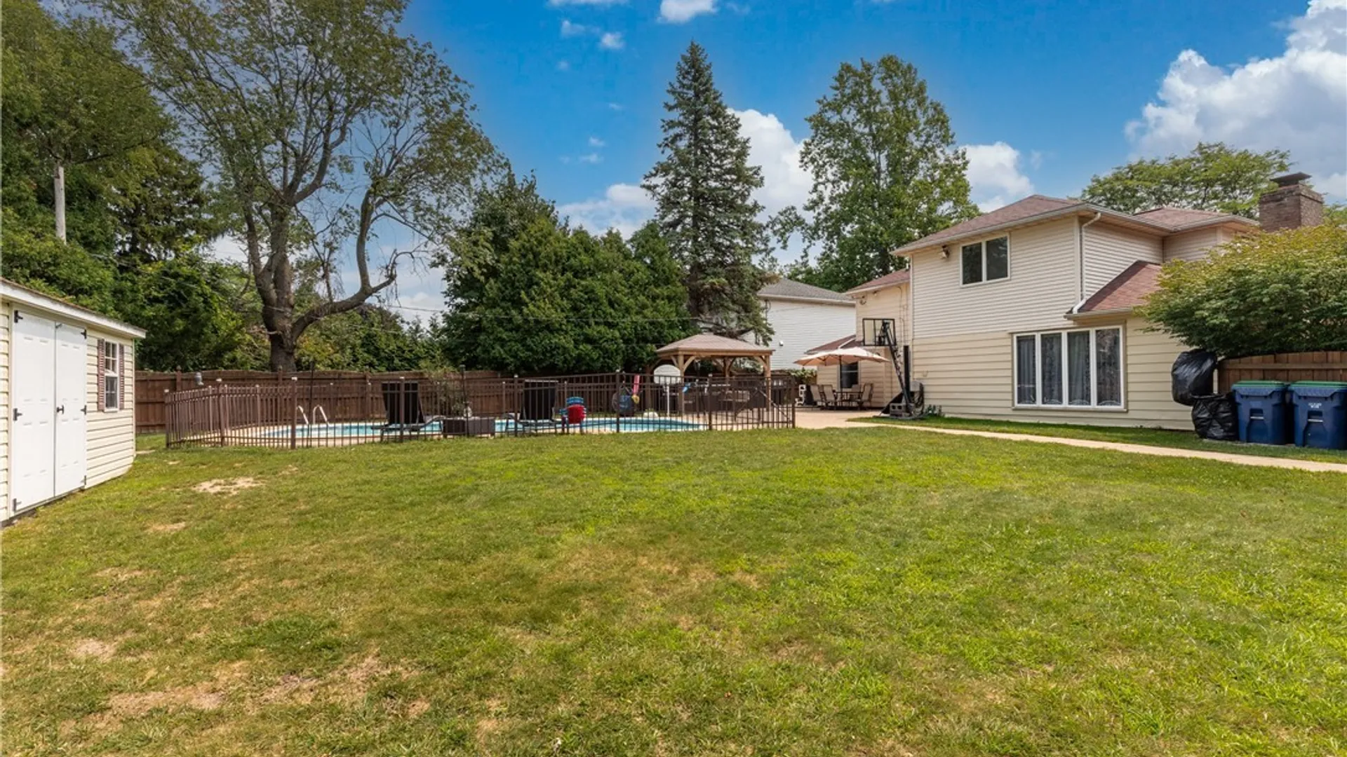 Property at 154 Chasewood Lane, Amherst, NY 14051 48