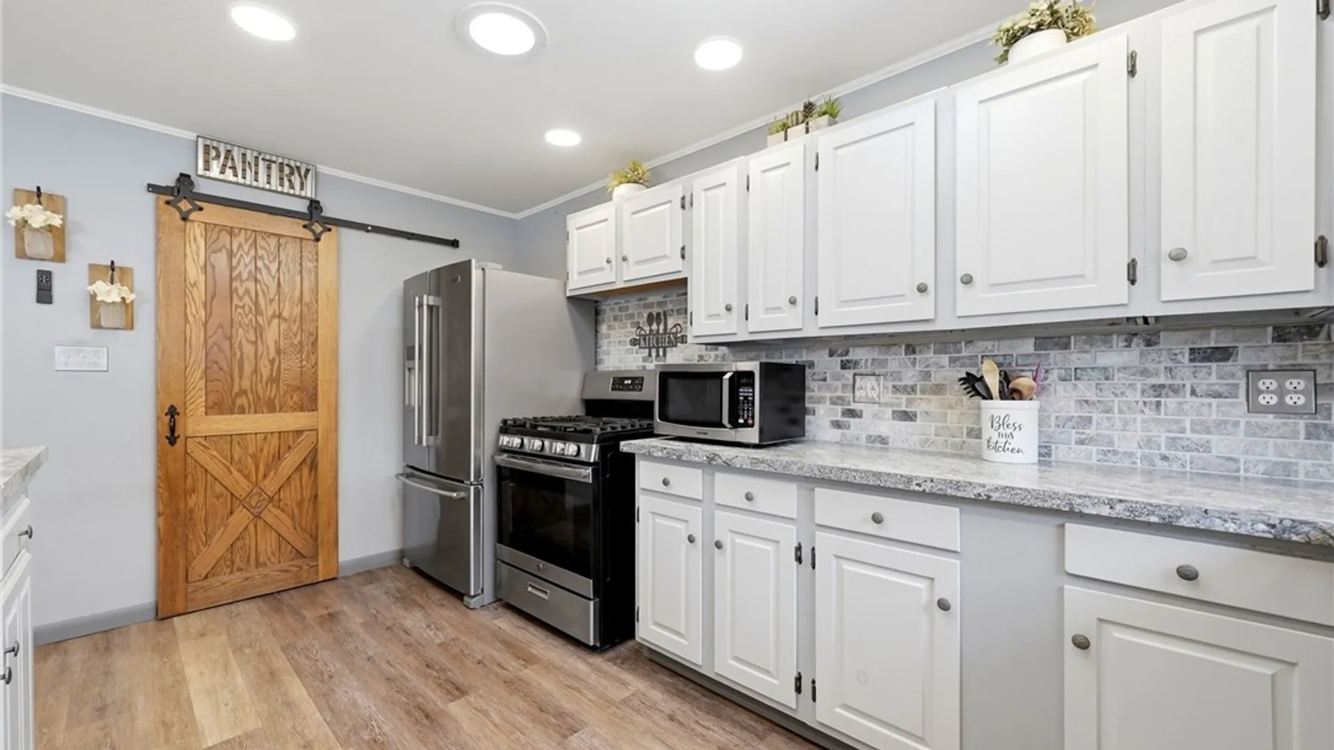 Property at 36 Cedar Street, Batavia City, NY 14020 6