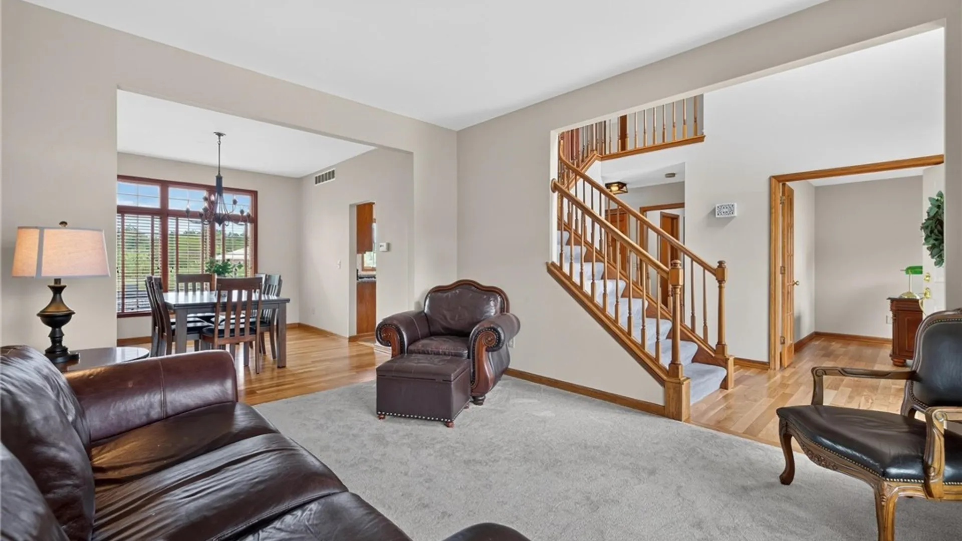Property at 123 Ashwood Lane, Orchard Park, NY 14127 21