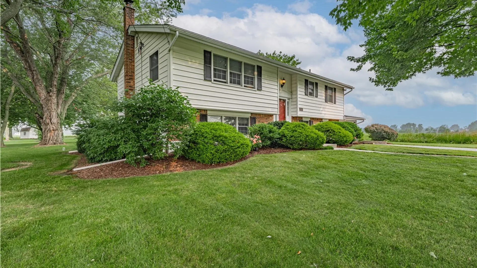 Property at 5500 Keck Road, Lockport Town, NY 14094 3