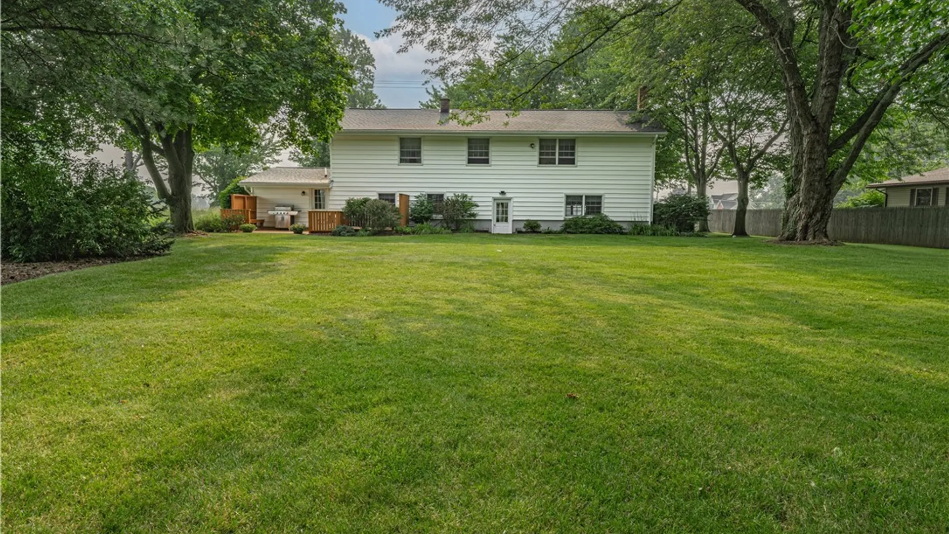 Property at 5500 Keck Road, Lockport Town, NY 14094 8