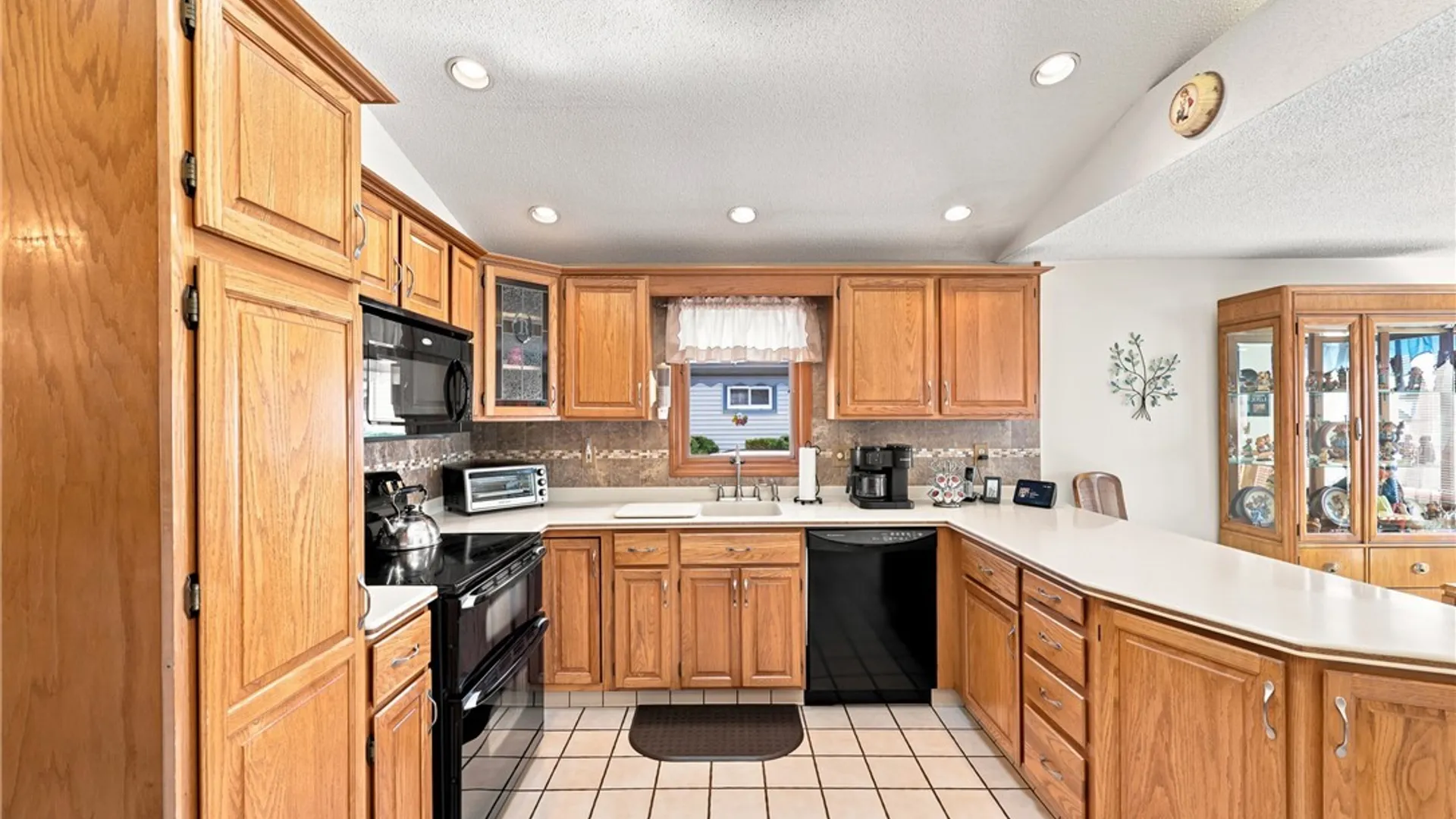Property at 970 Riverview Boulevard, Tonawanda, NY 14150 11