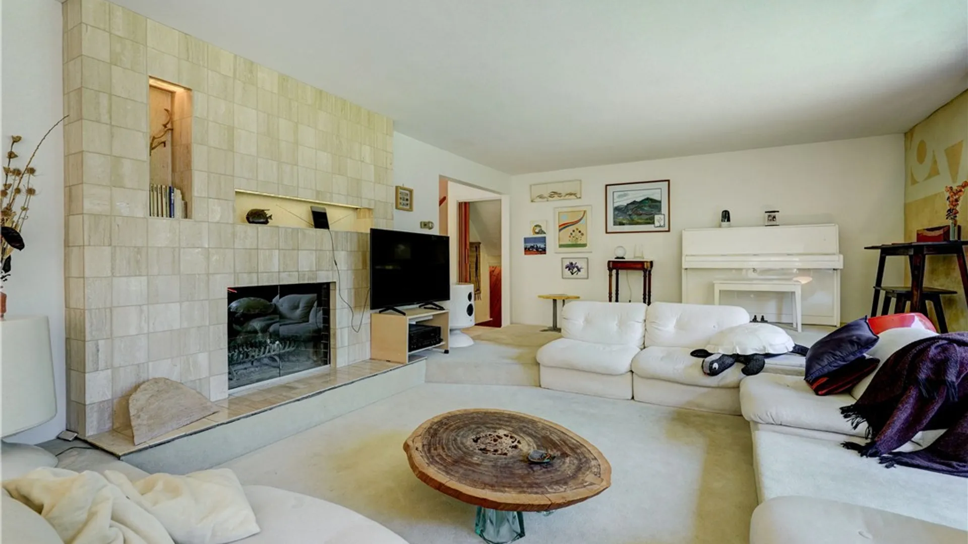 Property at 315 Dunrovin Lane, Brighton, NY 14618 12