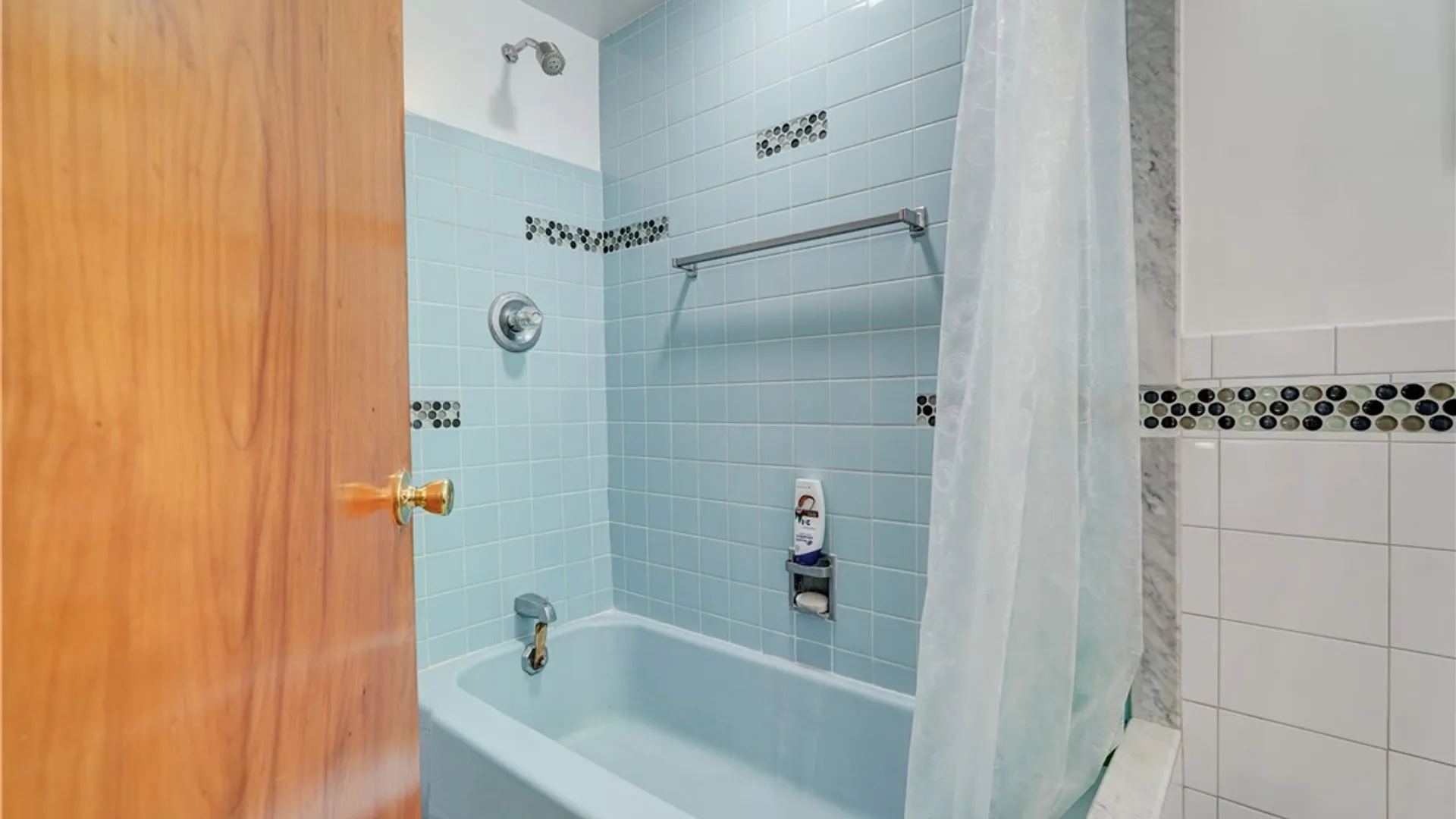 Property at 315 Dunrovin Lane, Brighton, NY 14618 19