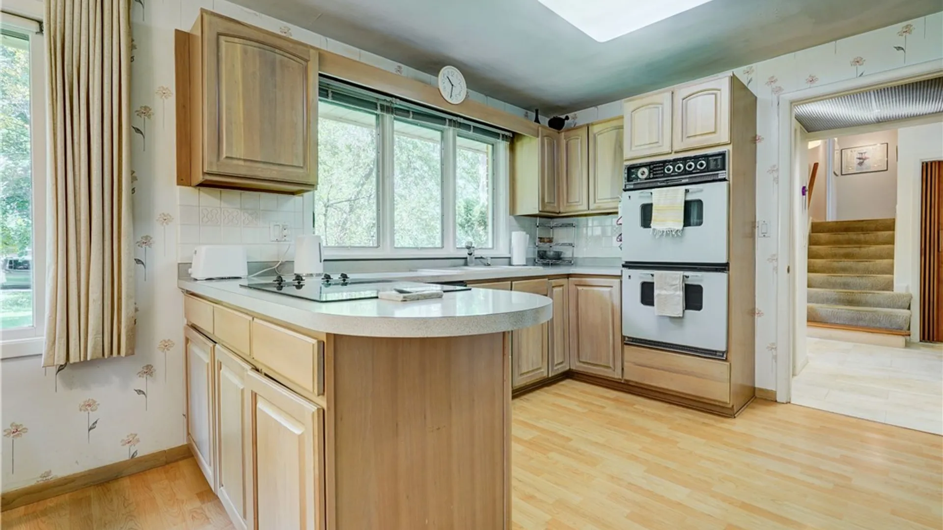 Property at 315 Dunrovin Lane, Brighton, NY 14618 7