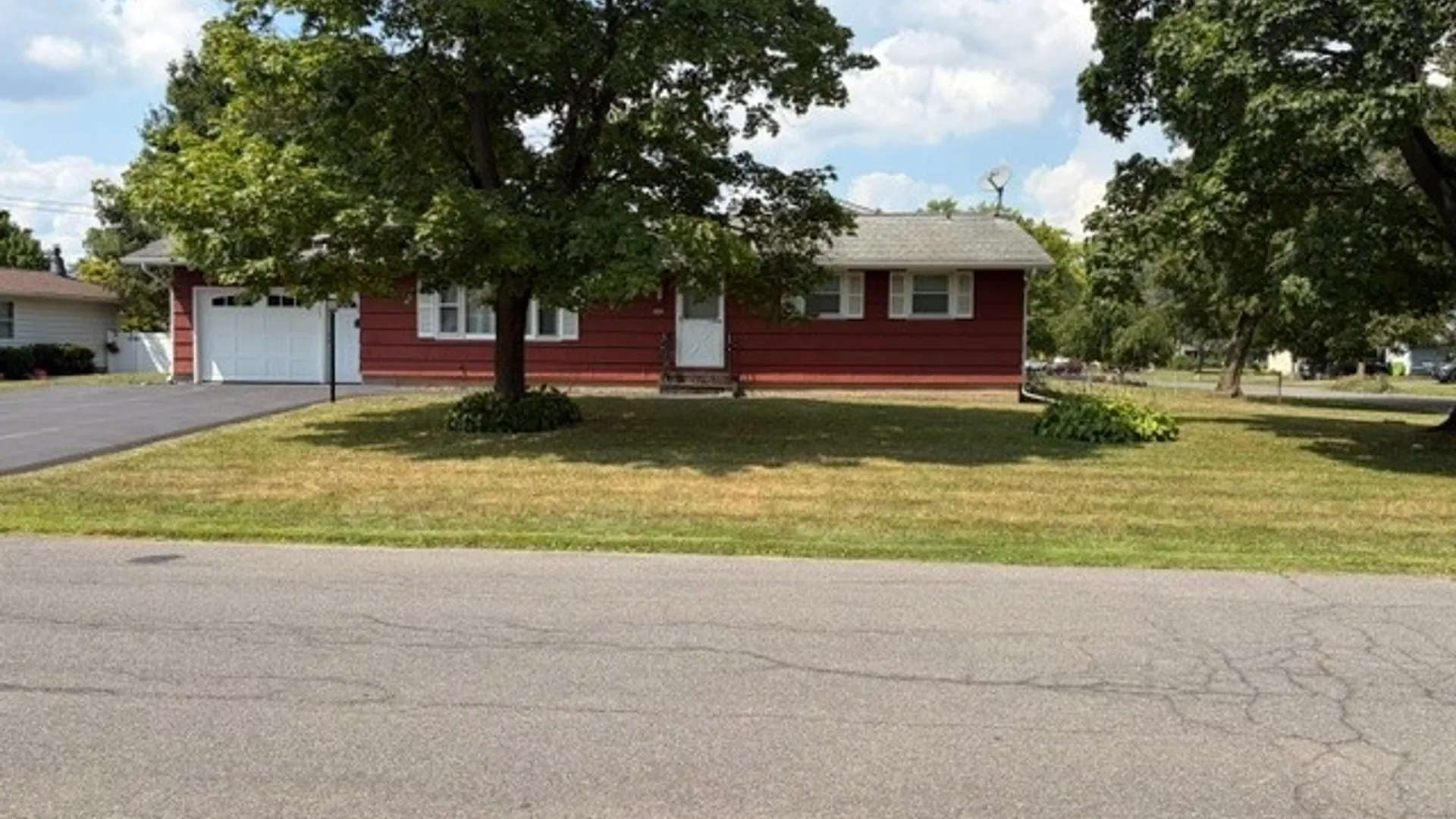 Property at 4875 Thornwood Drive, Salina, NY 13088 33