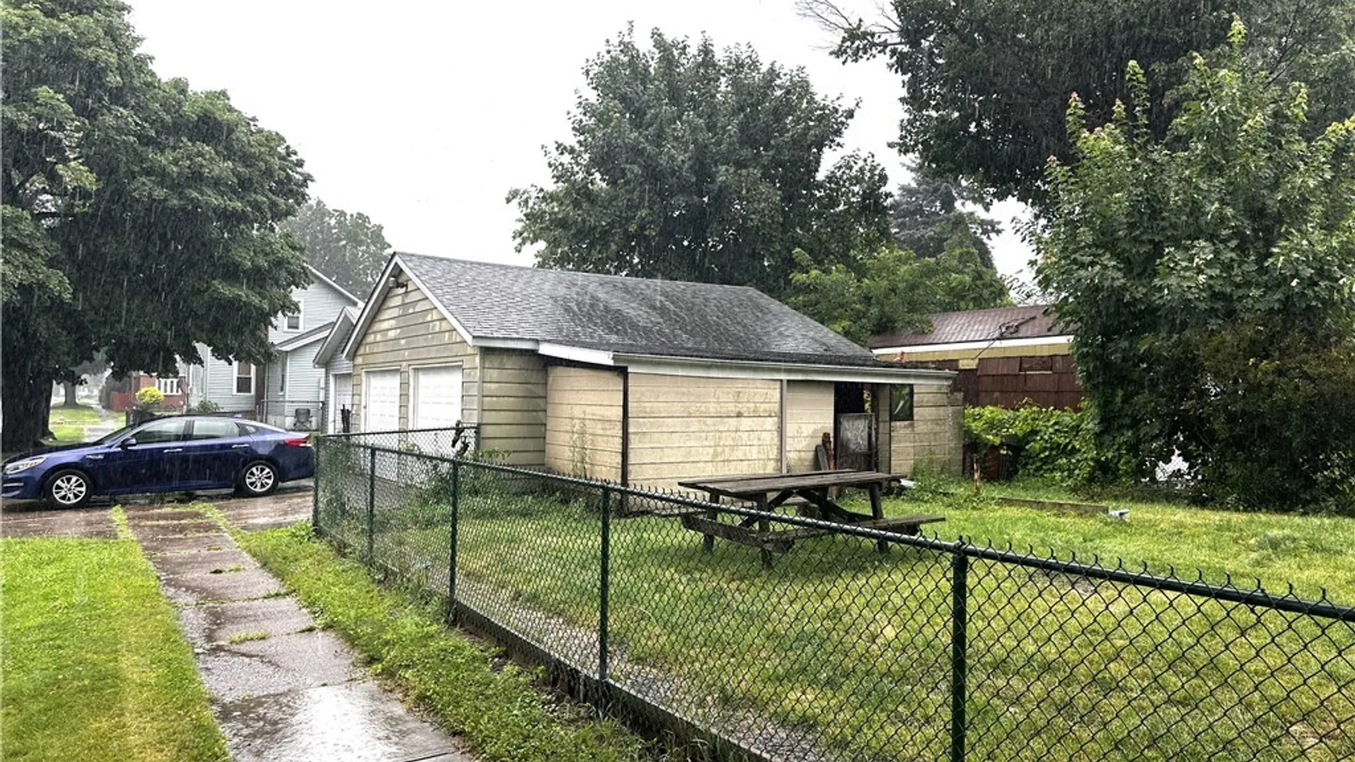 Property at 202 74th Street, Niagara Falls, NY 14304 2