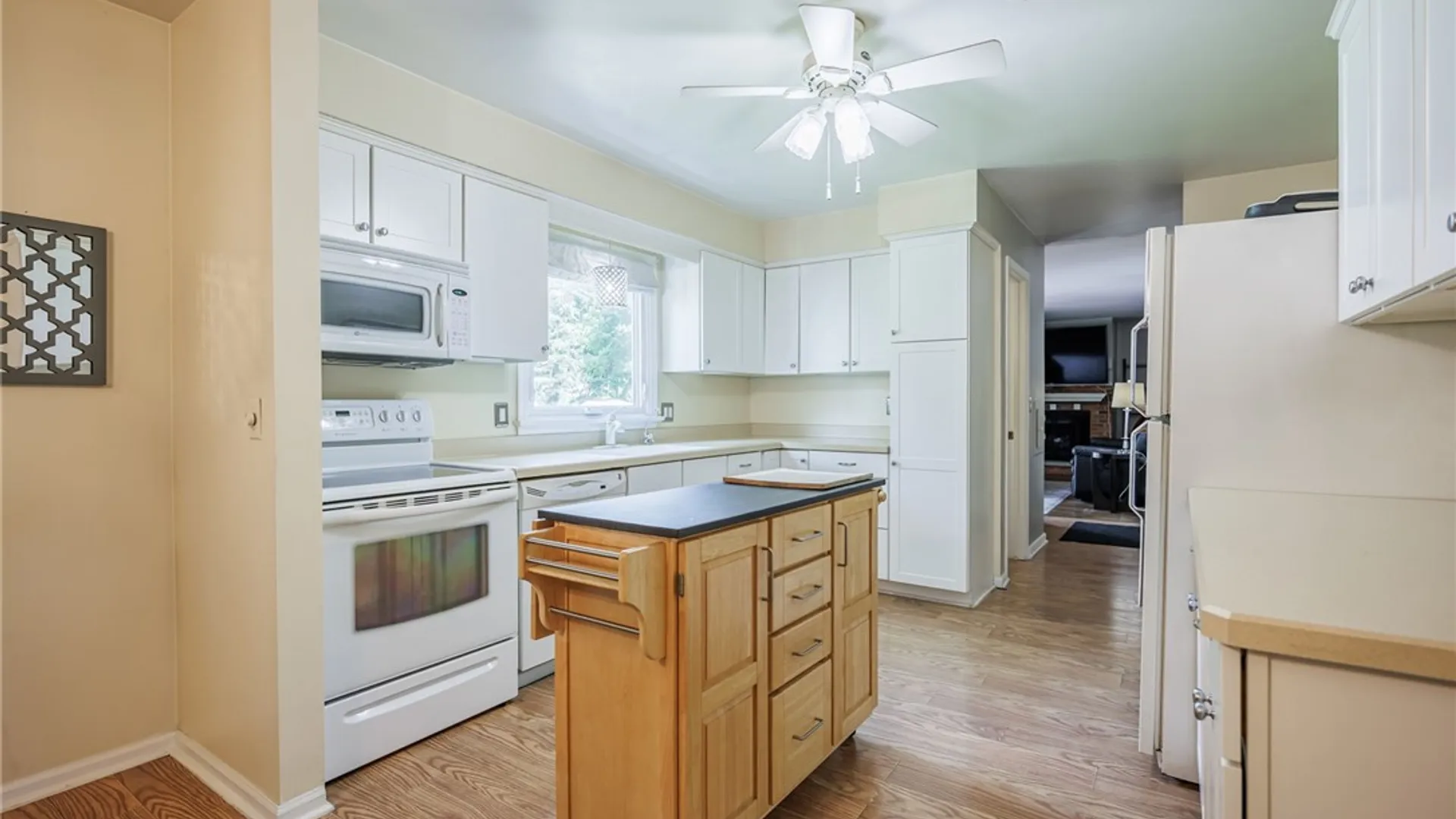 Property at 191 Sannita Drive, Greece, NY 14626 4