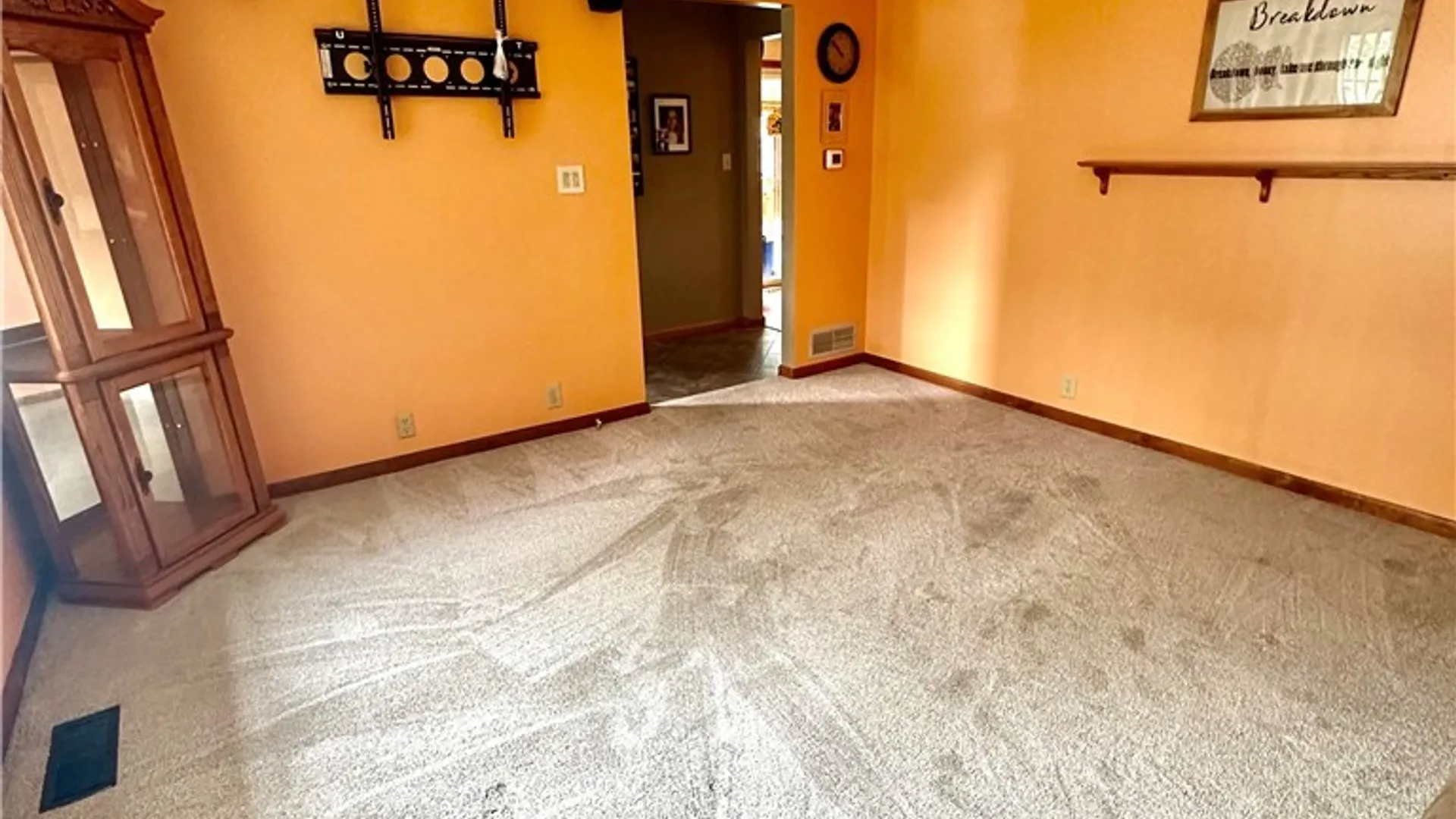 Property at 525 Utica Road, Utica, NY 13502 8