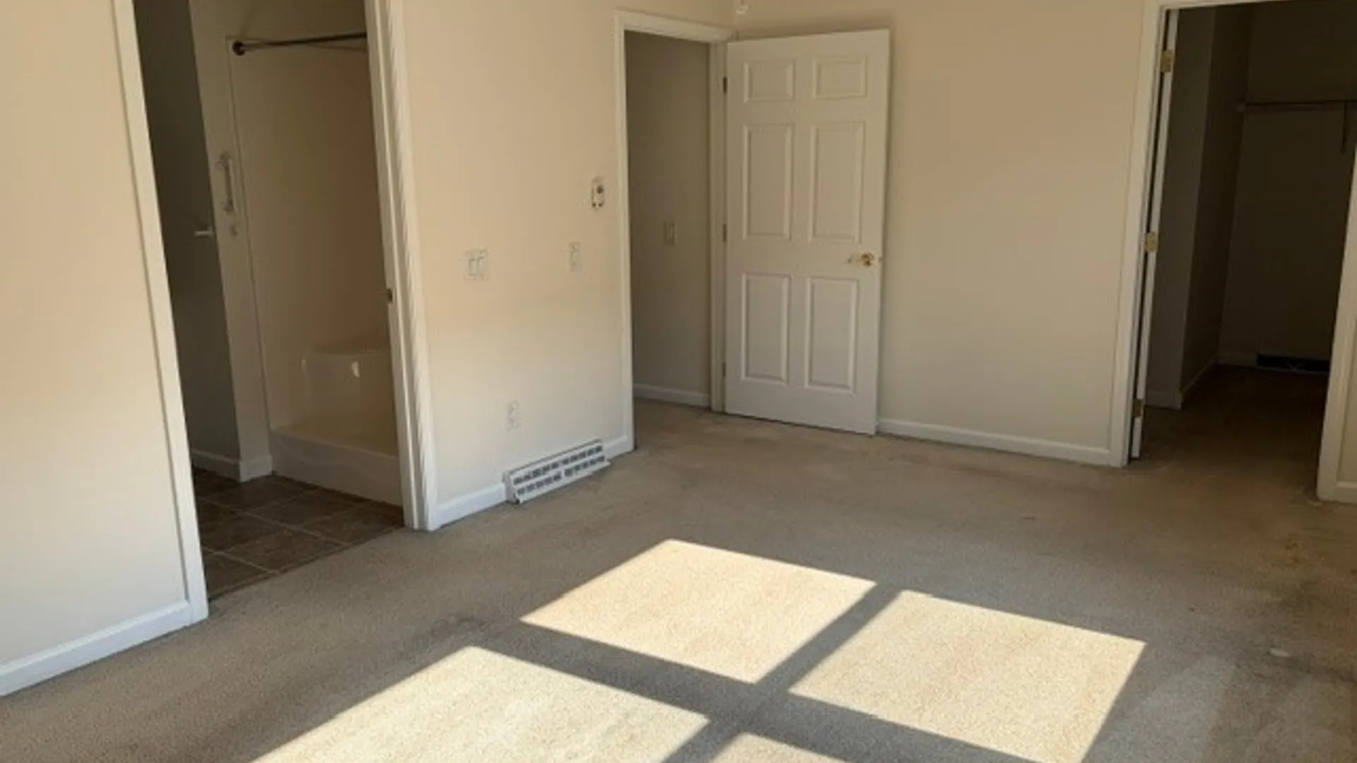 Property at 526 Delmar Place, Salina, NY 13208 18