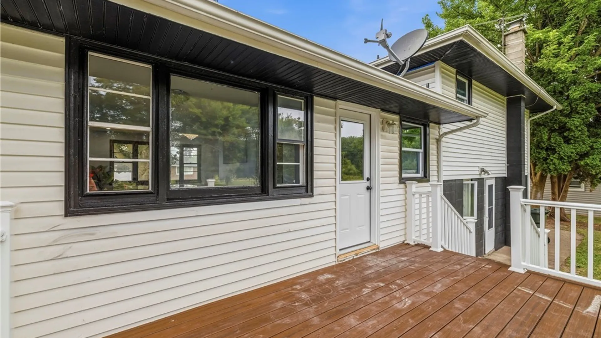 Property at 641 Shad Street, North Tonawanda, NY 14120 43