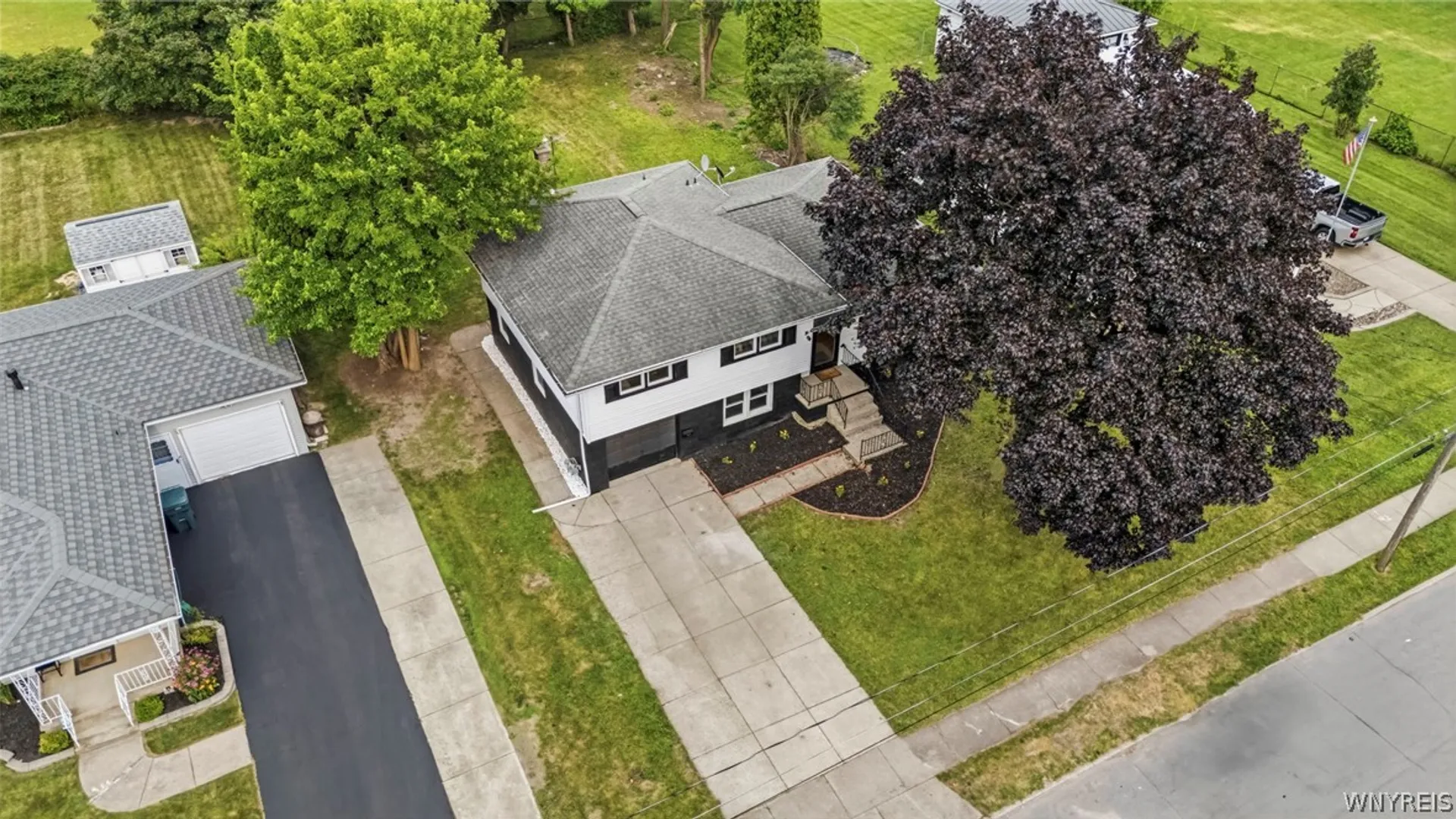 Property at 641 Shad Street, North Tonawanda, NY 14120 47