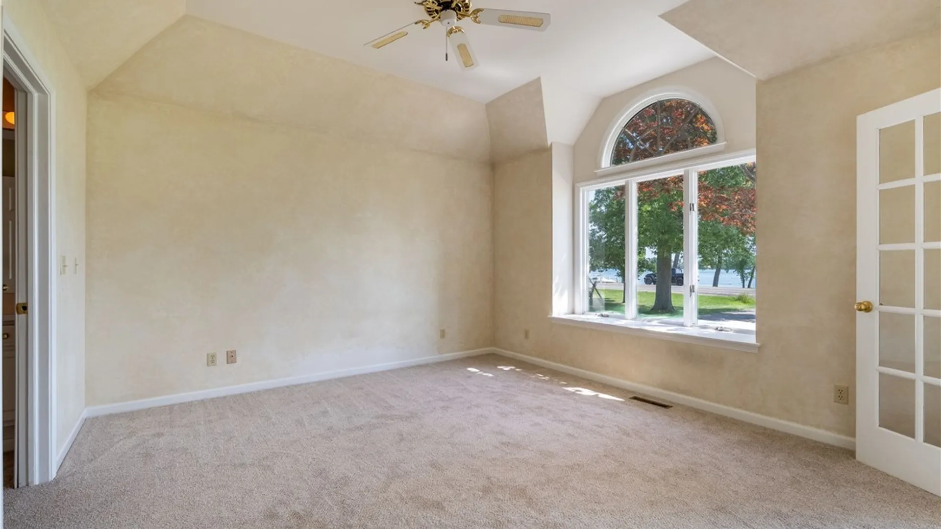 Property at 3464 E River Rd Road, Grand Island, NY 14072 29