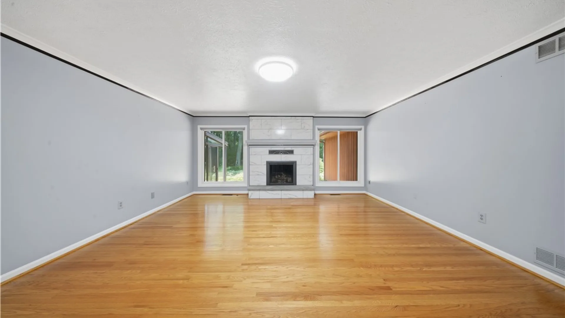 Property at 10 Woodbriar Lane, Chili, NY 14624 32