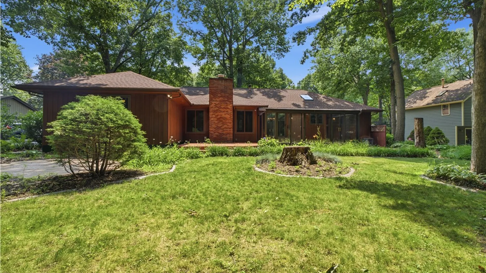 Property at 10 Woodbriar Lane, Chili, NY 14624 41