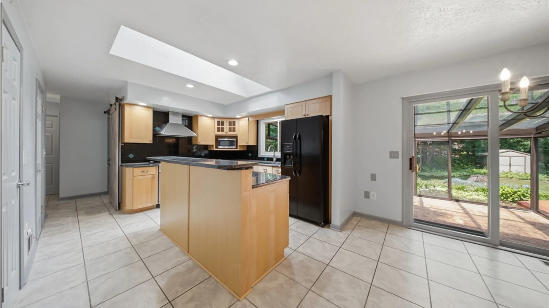 Property at 10 Woodbriar Lane, Chili, NY 14624 10