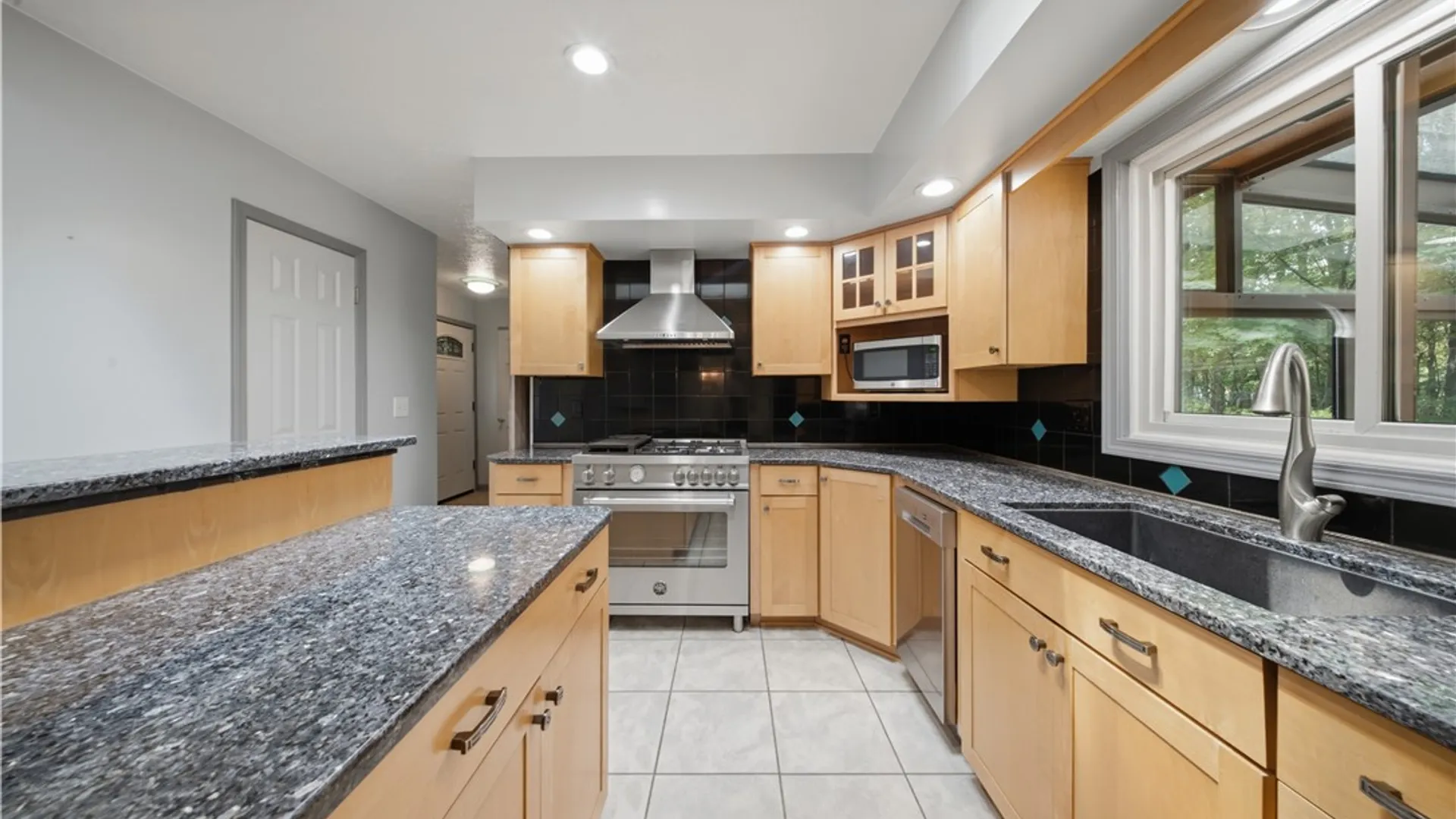 Property at 10 Woodbriar Lane, Chili, NY 14624 14