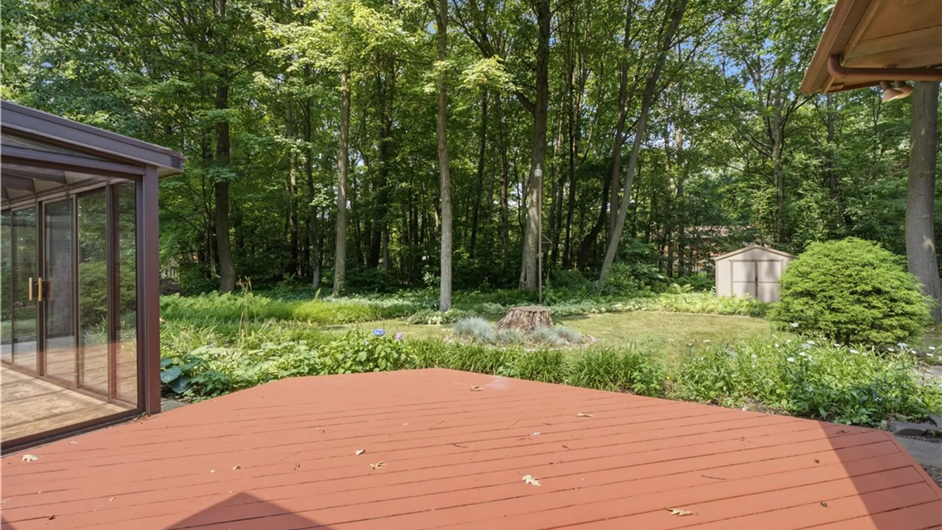 Property at 10 Woodbriar Lane, Chili, NY 14624 44