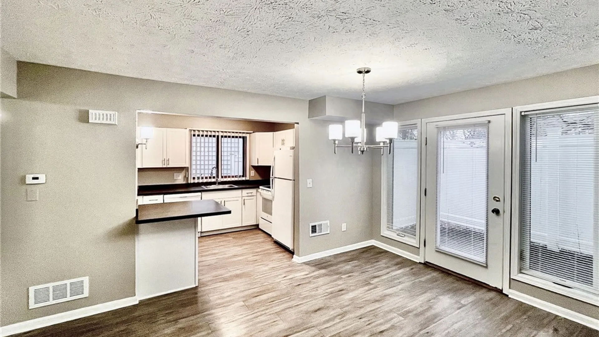 Property at 294 S Fitzhugh Street, Rochester, NY 14608 3