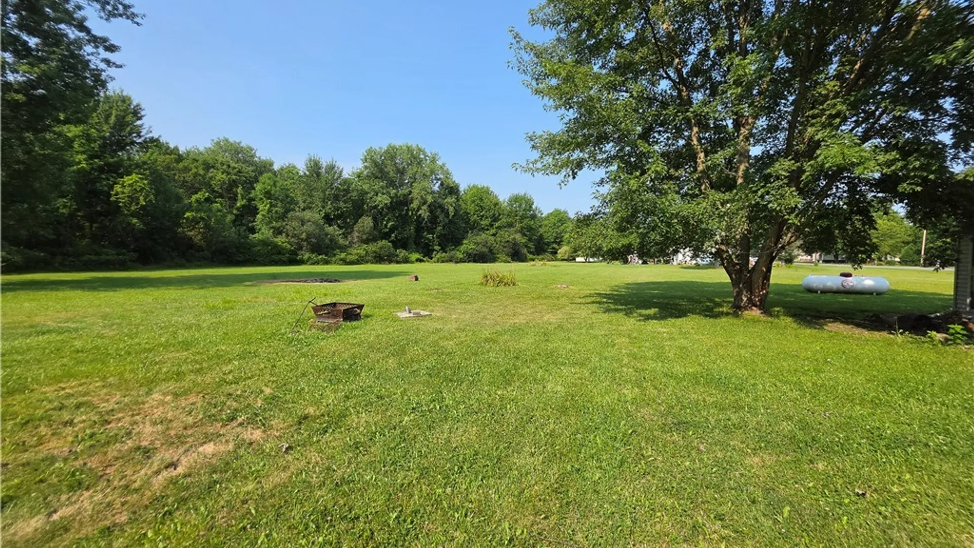 Property at 9304 Fisk Road, Royalton, NY 14001 20