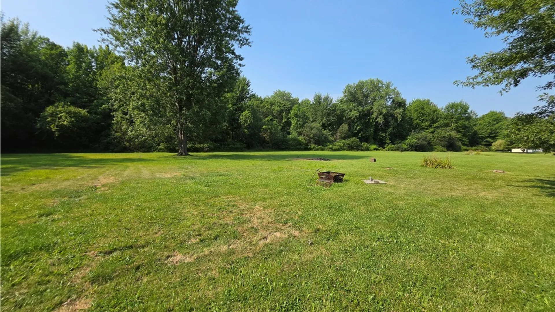Property at 9304 Fisk Road, Royalton, NY 14001 21