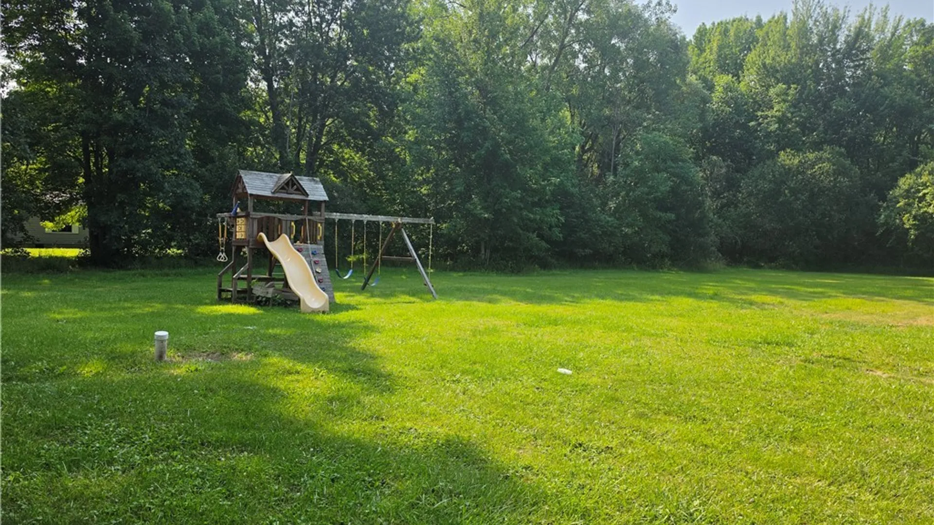 Property at 9304 Fisk Road, Royalton, NY 14001 23