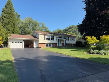 Property at 92 Hollybrook Road, Sweden, NY 14420