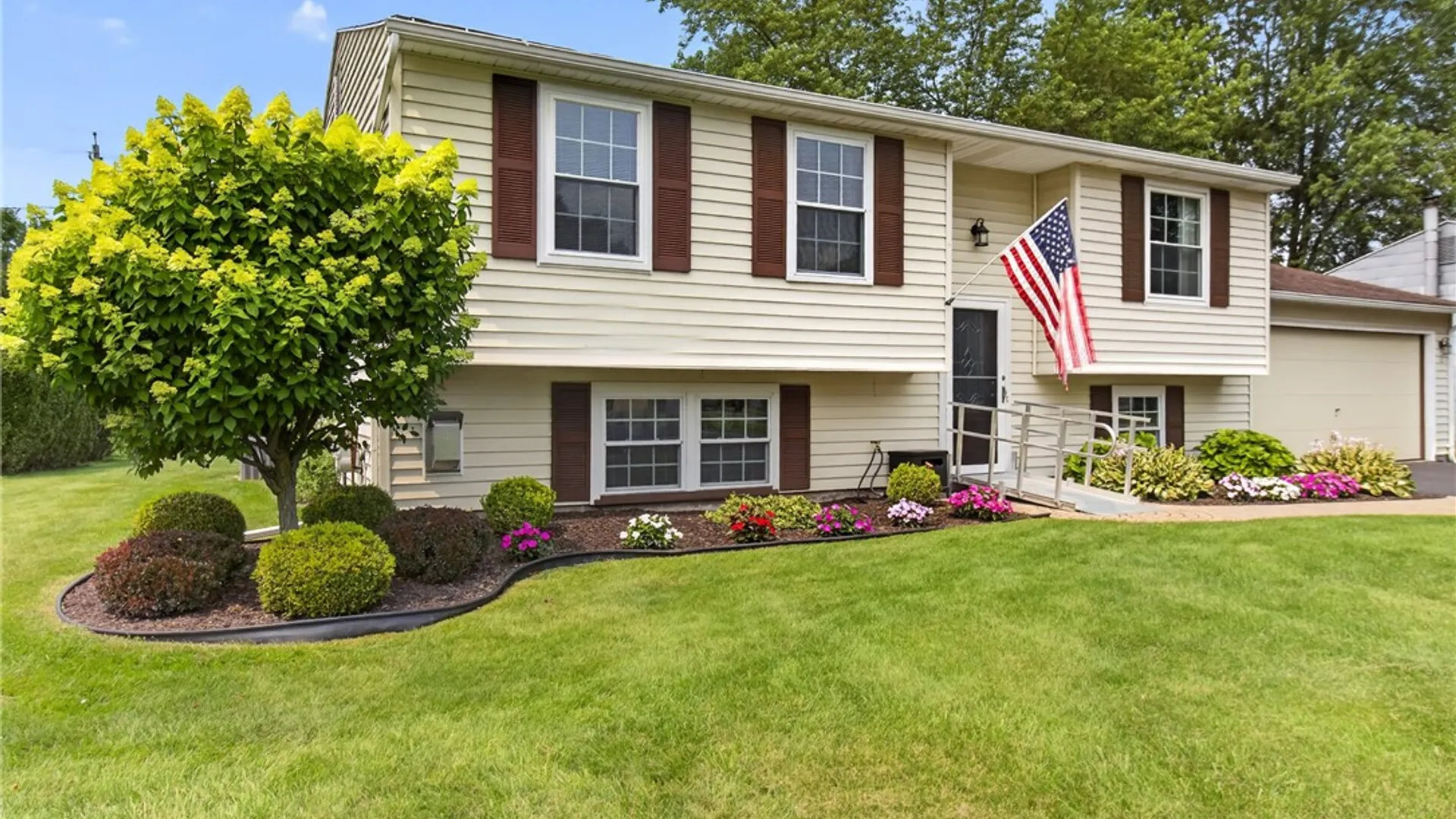 Property at 13 Baylor Circle, Chili, NY 14624 2
