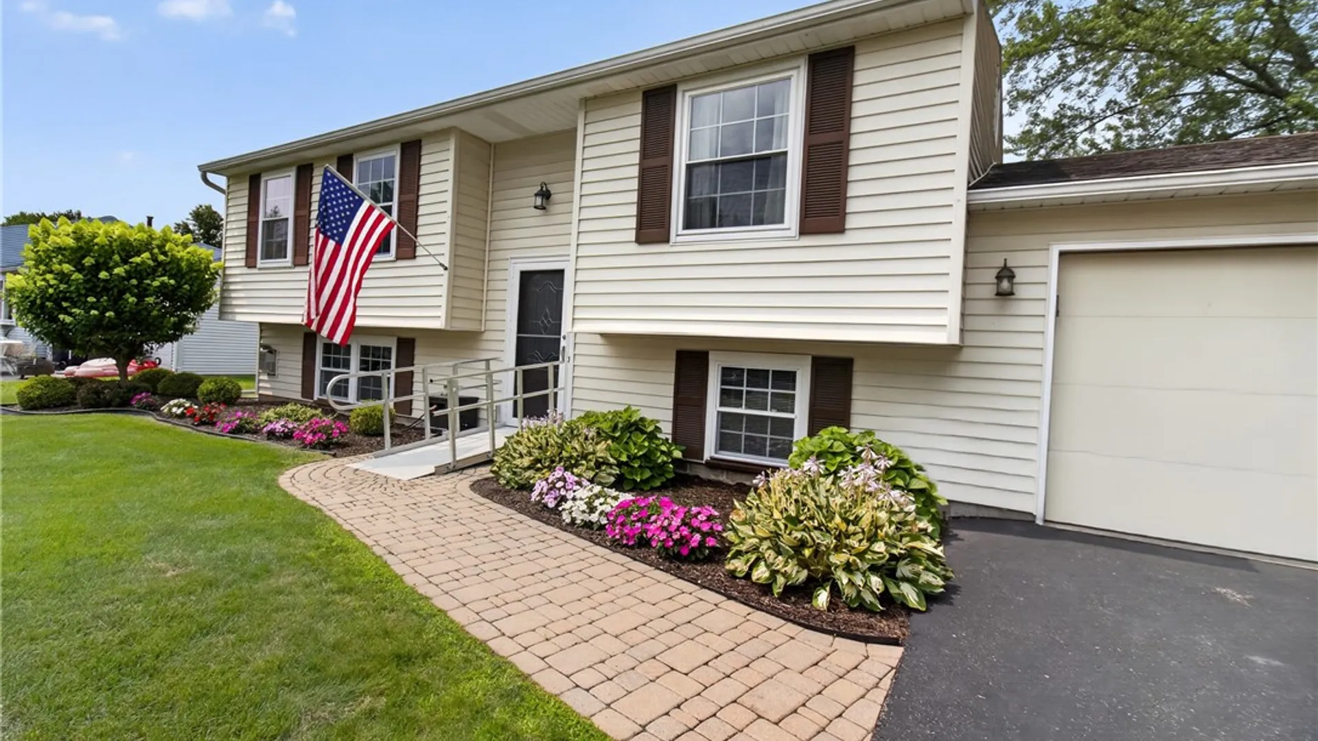 Property at 13 Baylor Circle, Chili, NY 14624 3