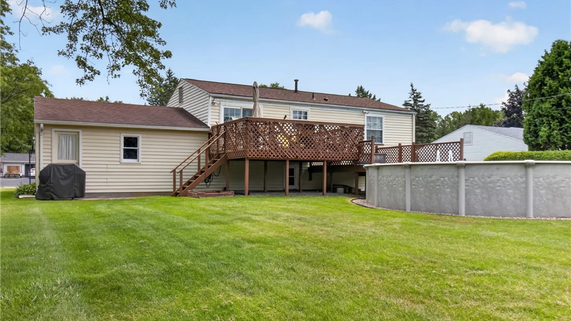 Property at 13 Baylor Circle, Chili, NY 14624 35