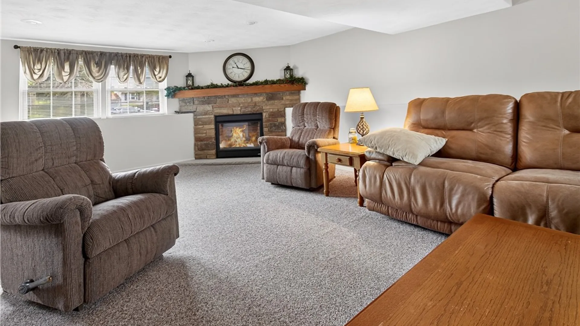 Property at 13 Baylor Circle, Chili, NY 14624 24