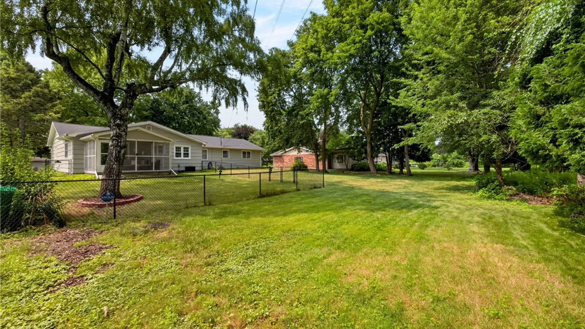 Property at 19 Larchwood Drive, Perinton, NY 14534 35