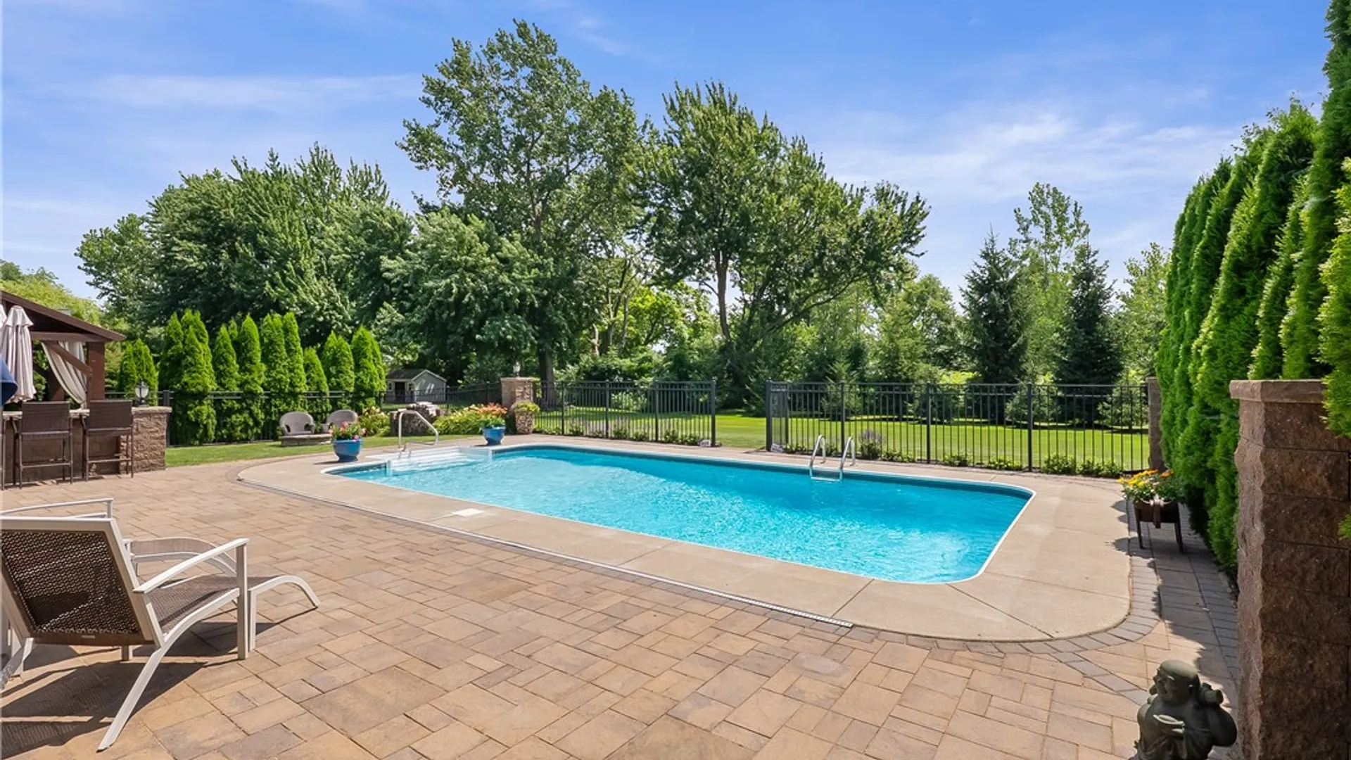 Property at 95 Blue Aspen Way, Greece, NY 14612 11