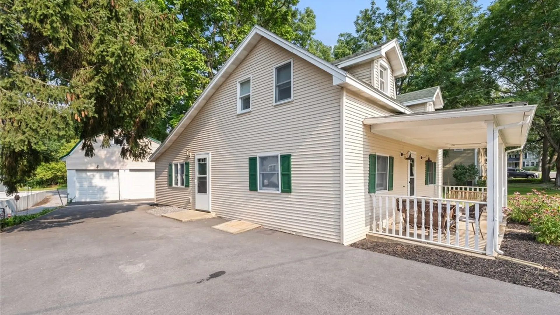Property at 16 Park Lane, Rush, NY 14543 28