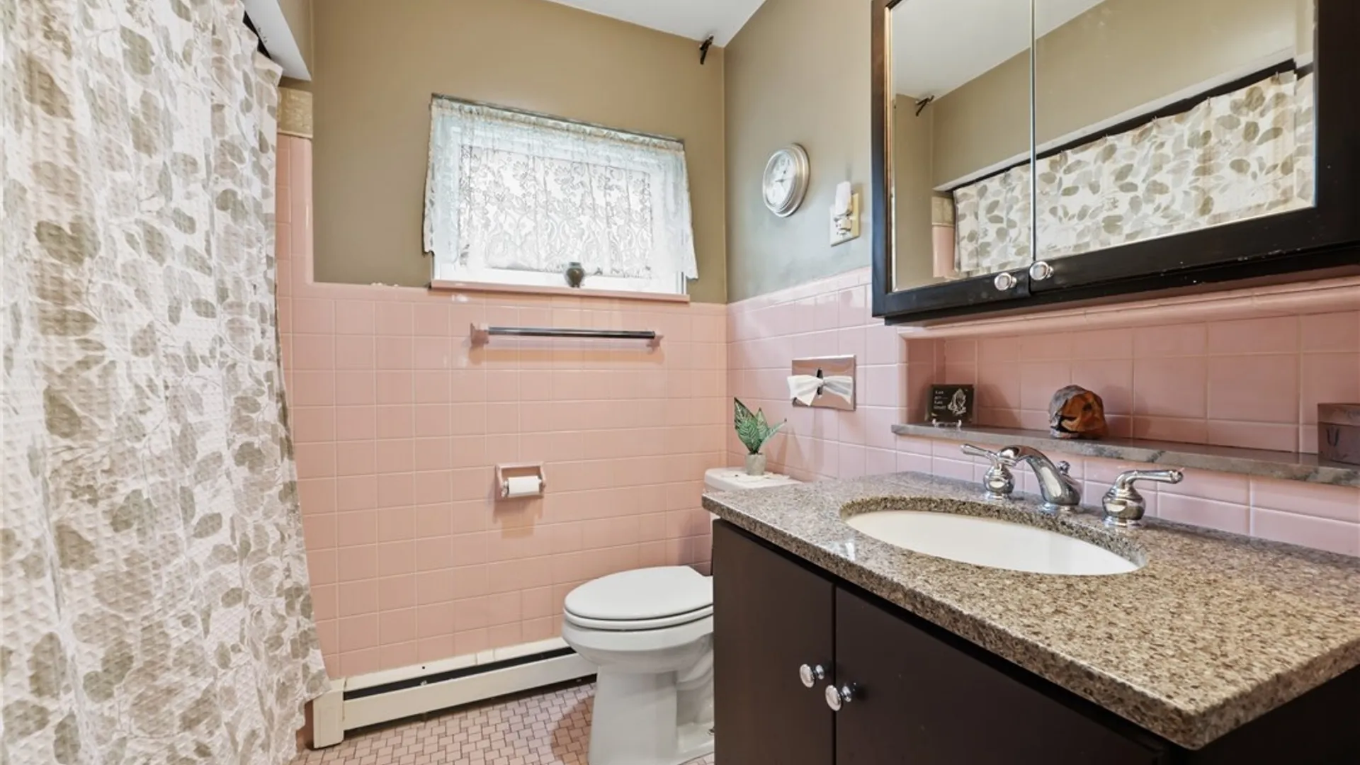 Property at 246 East Avenue, Batavia City, NY 14020 28