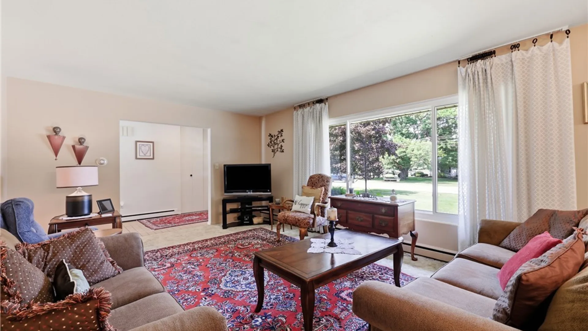 Property at 246 East Avenue, Batavia City, NY 14020 9
