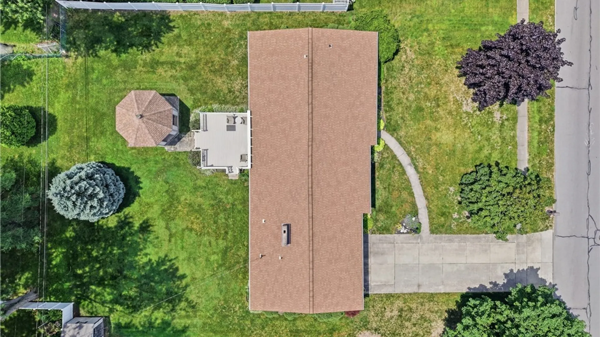 Property at 246 East Avenue, Batavia City, NY 14020 43