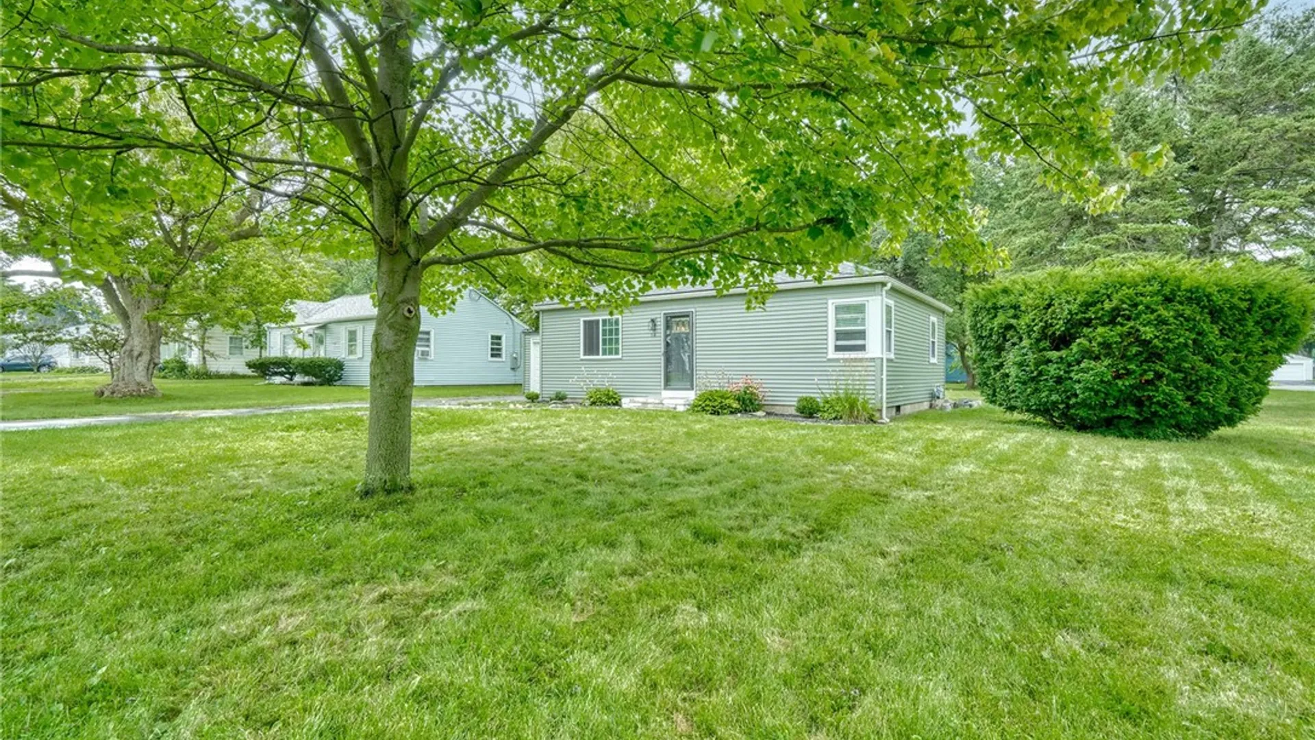 Property at 158 Howard Road, Gates, NY 14606 25