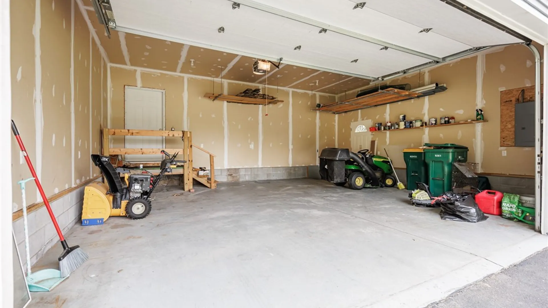 Property at 52 Oak Hill Terrace, Perinton, NY 14526 29