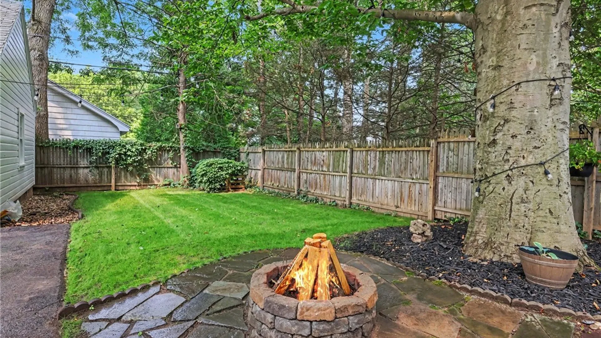 Property at 374 Ashbourne Road, Brighton, NY 14618 28