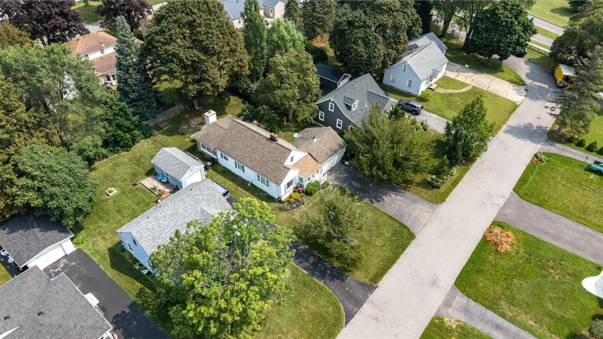 Property at 304 Garford Road, Irondequoit, NY 14622 43