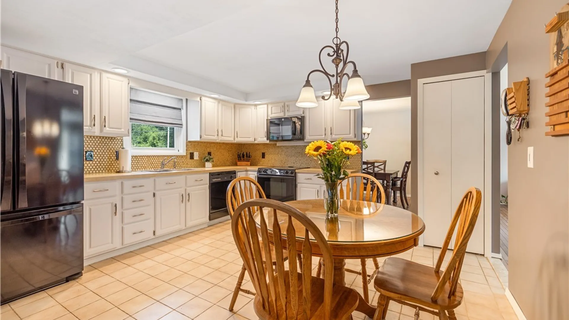 Property at 7601 Audrey Drive, Clay, NY 13212 23