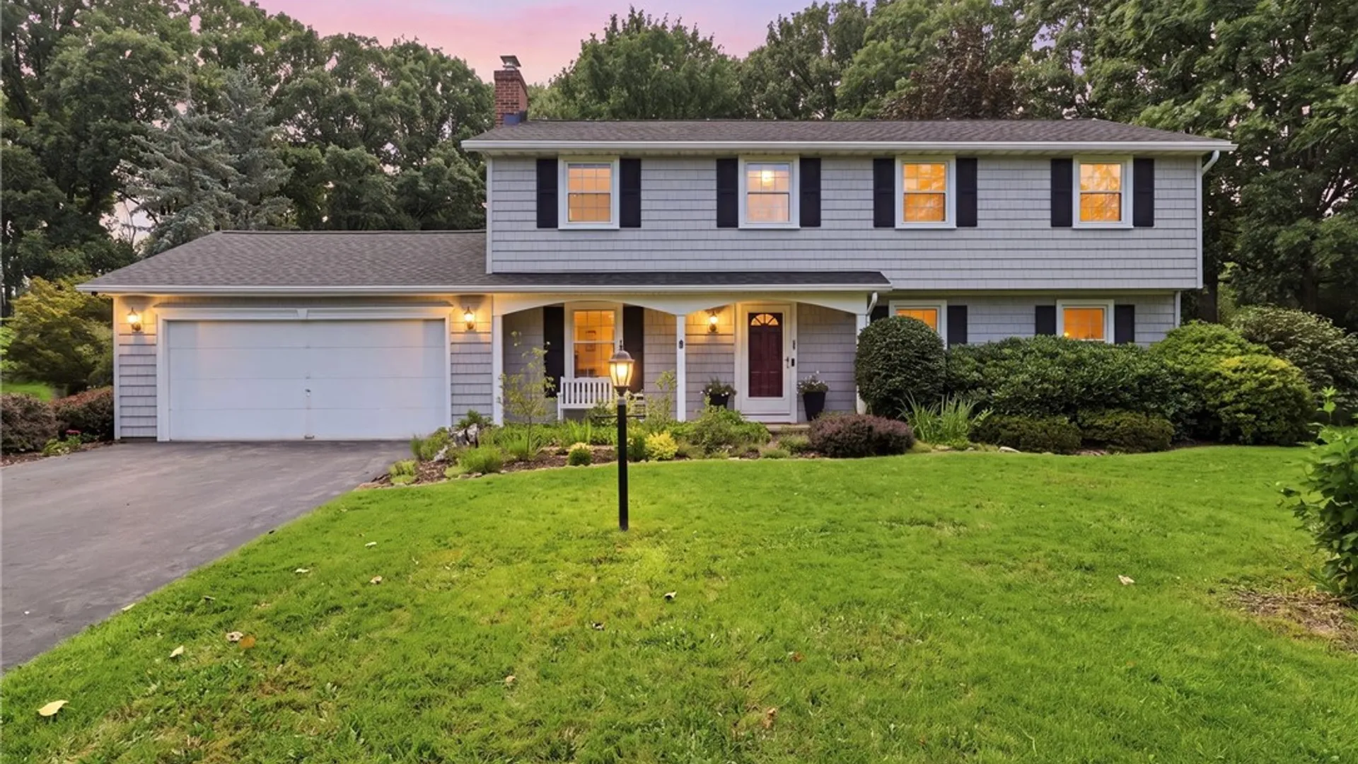 Property at 36 Autumn Oak Circle, Penfield, NY 14526 4