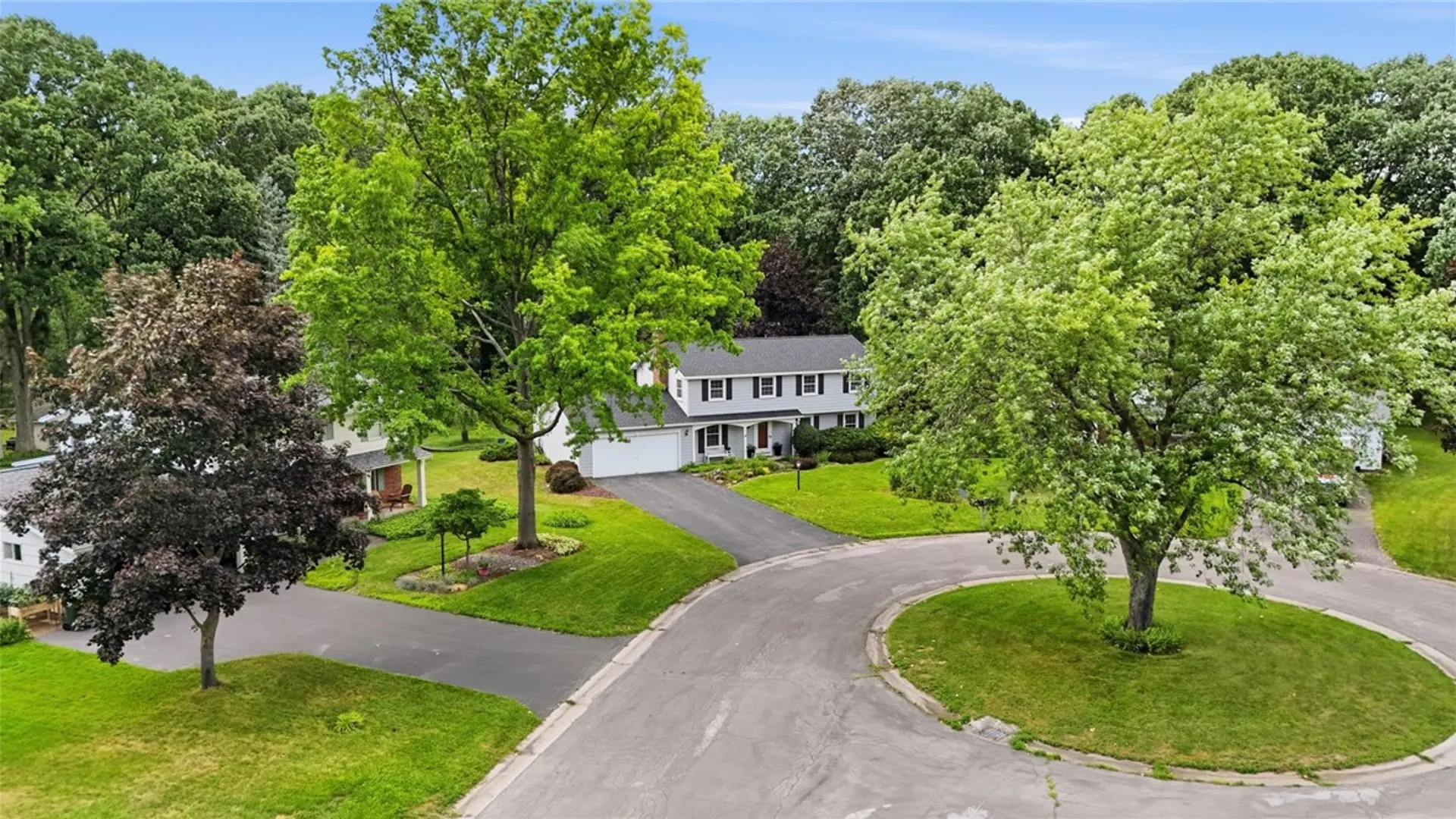 Property at 36 Autumn Oak Circle, Penfield, NY 14526 44