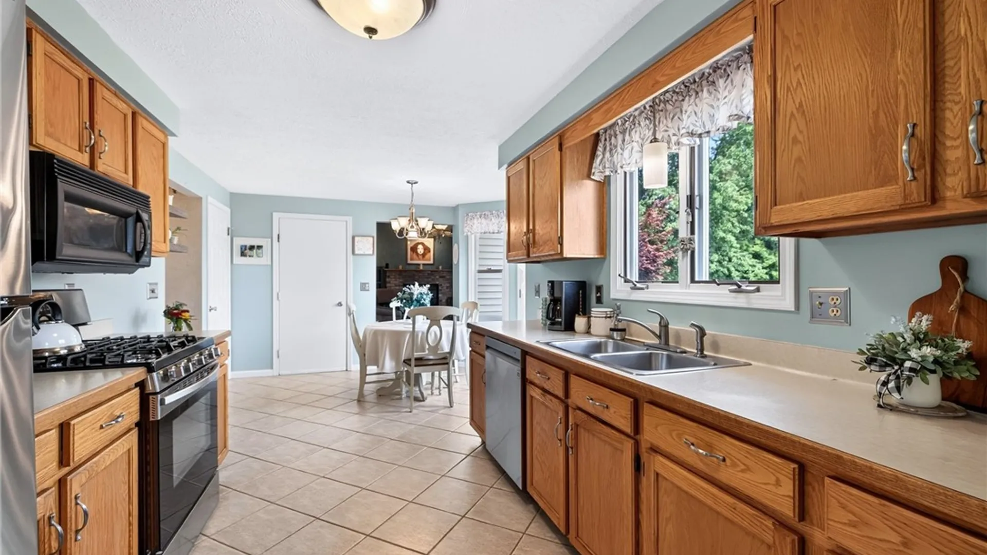Property at 16 Hillcrest Drive, Hamlin, NY 14464 9
