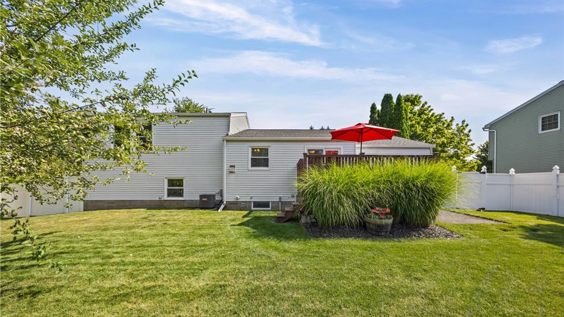 Property at 212 Overland Trail, Henrietta, NY 14586 41