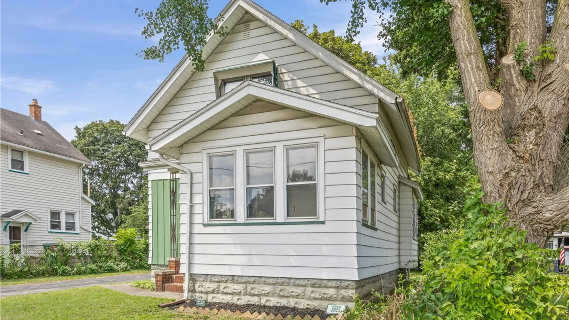 Property at 9 Topper Drive, Irondequoit, NY 14622 2