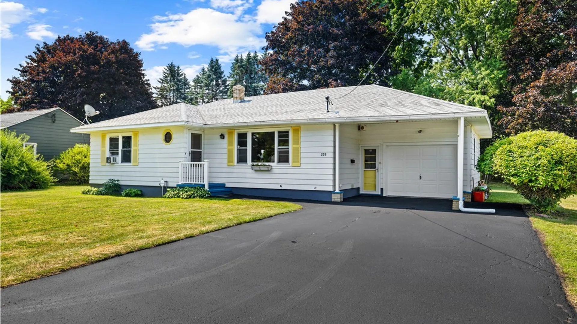 Property at 339 Lomond Place, Utica, NY 13502 3