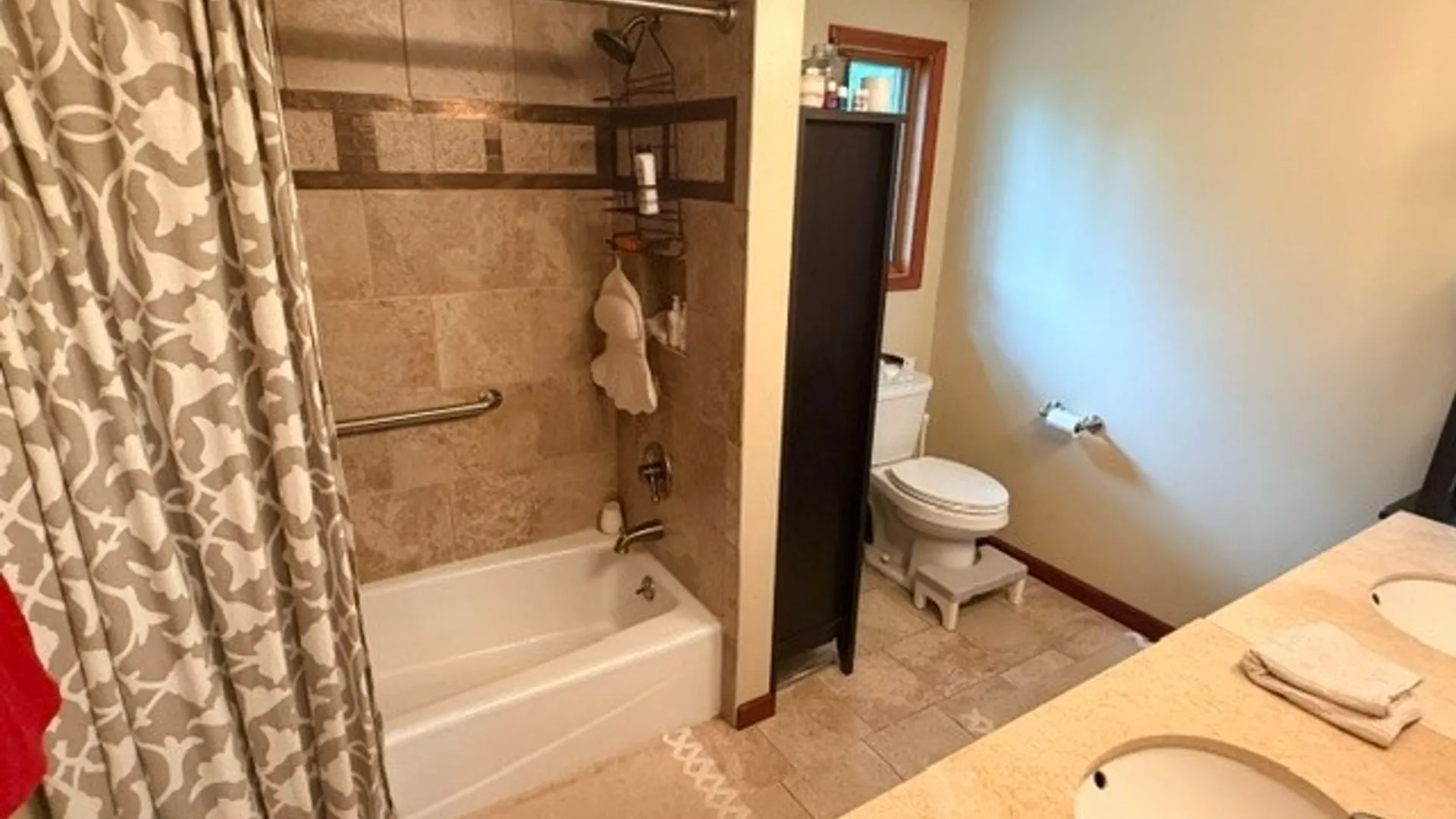 Property at 100 Northwood Avenue, West Seneca, NY 14224 16