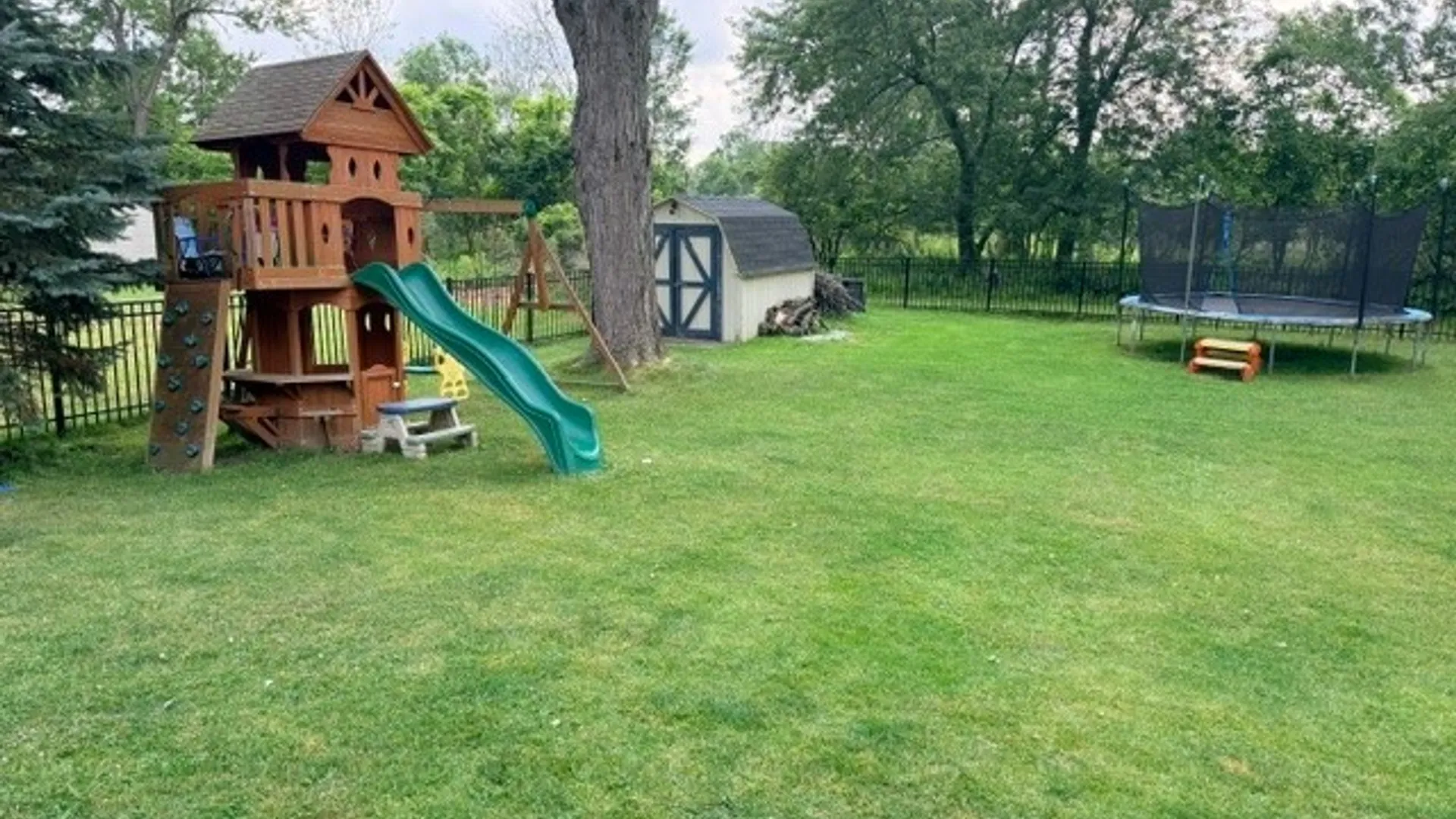 Property at 100 Northwood Avenue, West Seneca, NY 14224 22